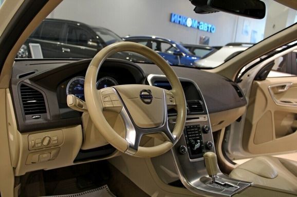 Volvo XC60, 2.4 л, АТ, 2012 фото 12