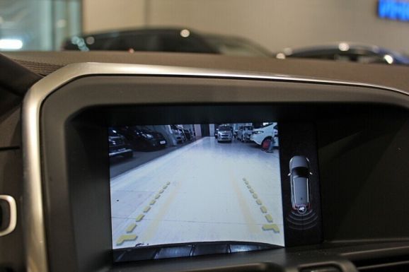 Volvo XC60, 2.4 л, АТ, 2012 фото 1