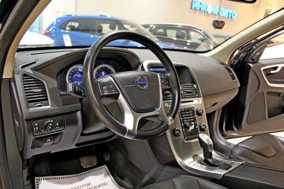Volvo XC60, 2.0 л, Робот, 2012 фото 9