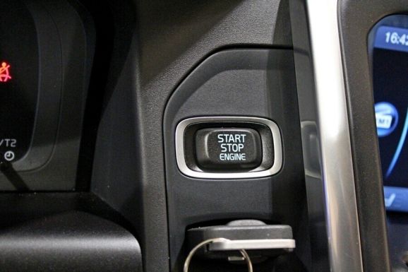 Volvo XC60, 2.0 л, Робот, 2012 фото 10