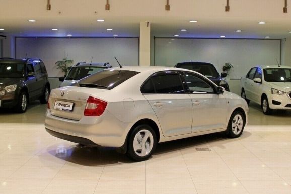 Skoda Rapid, 1.6 л, АТ, 2015 фото 6