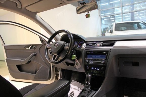 Skoda Rapid, 1.6 л, АТ, 2015 фото 7