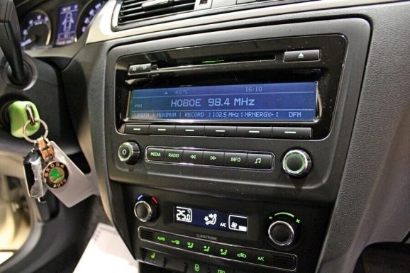 Skoda Rapid, 1.6 л, АТ, 2015 фото 10