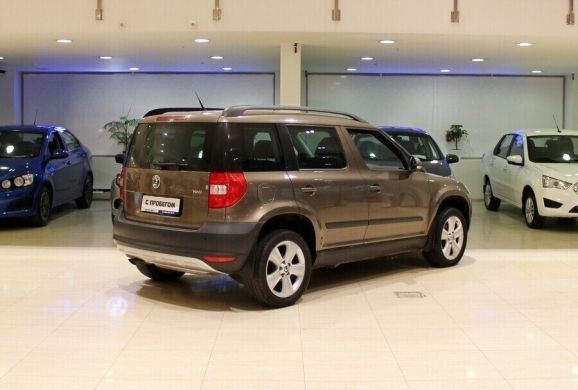 Skoda Yeti, 1.2 л, Робот, 2013 фото 4