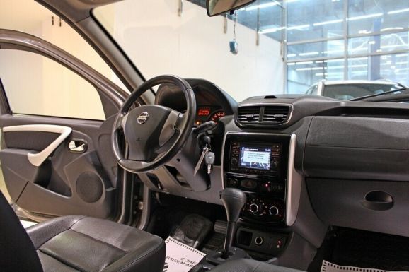 Nissan Terrano, 2.0 л, АТ, 2016 фото 7